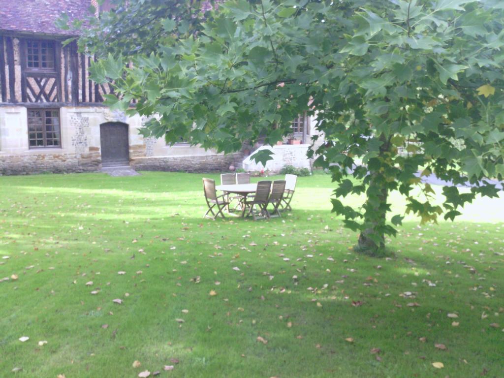 Manoir Du Val Harangt Bed & Breakfast Mardilly Стая снимка