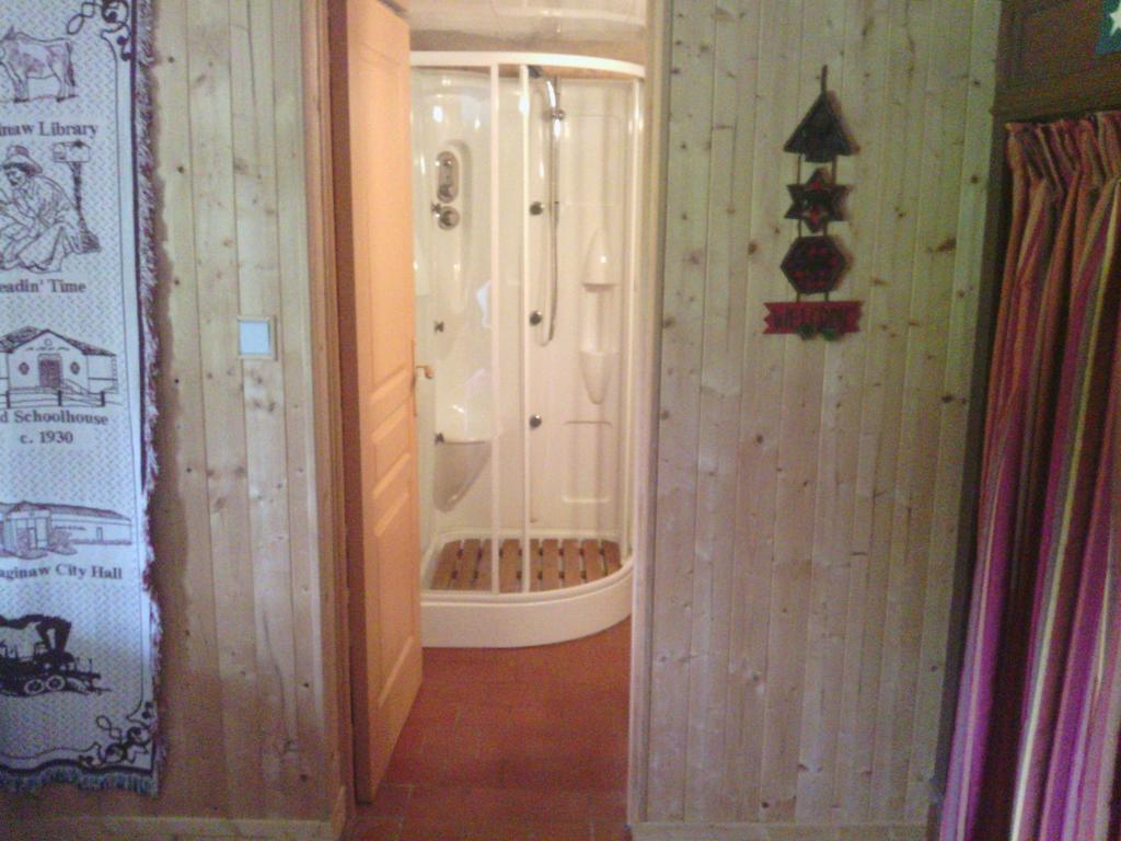 Manoir Du Val Harangt Bed & Breakfast Mardilly Стая снимка
